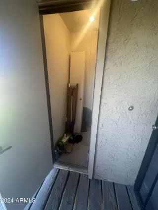 Photo #5: 6798883 Listing