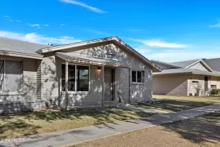 Photo #2: 6798906 Listing