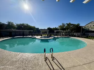 Photo #5: 6799220 Listing