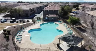 Photo #1: 6799292 Listing