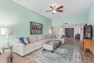 Photo #2: 6799417 Listing