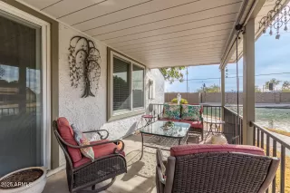 Photo #6: 6799417 Listing