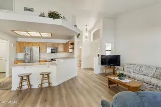 Photo #2: 6799615 Listing