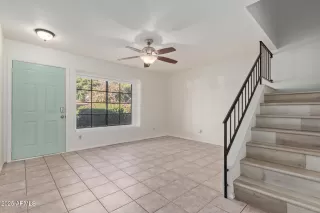 Photo #3: 6799634 Listing