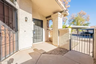 Photo #3: 6799718 Listing