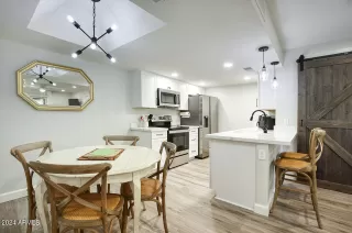 Photo #3: 6799949 Listing