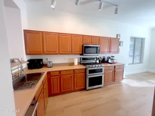 Photo #3: 6800527 Listing