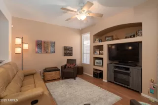 Photo #4: 6800645 Listing 