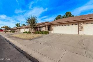 Photo #6: 6800659 Listing