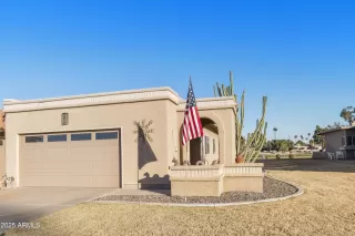 Photo #6: 6800738 Listing