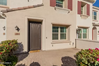 Photo #3: 6800746 Listing 