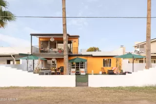 Photo #4: 6800891 Listing