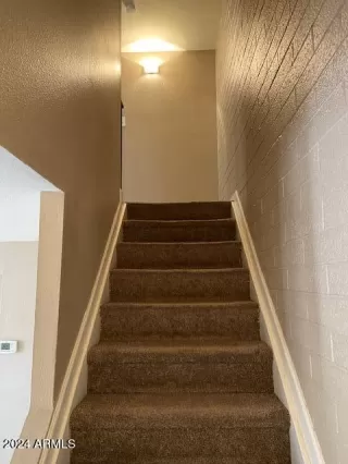 Photo #5: 6800897 Listing