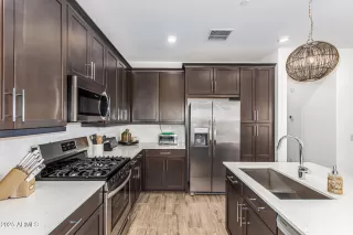 Photo #5: 6801714 Listing 