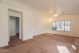 Photo #4: 6801861 Listing 