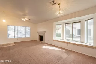 Photo #5: 6801861 Listing 