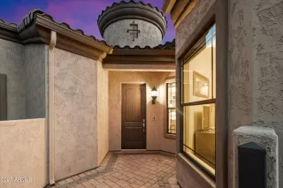 Photo #6: 6801960 Listing