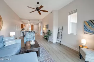 Photo #3: 6801999 Listing