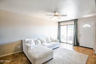 Photo #3: 6802119 Listing 