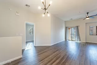 Photo #5: 6802175 Listing 