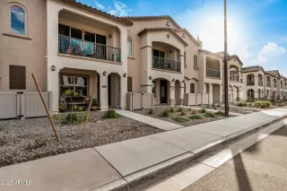 Photo #1: 6802177 Listing