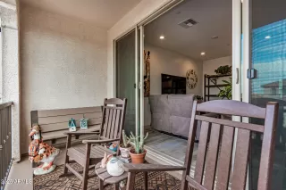 Photo #3: 6802177 Listing