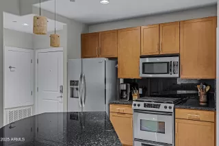 Photo #3: 6802433 Listing 
