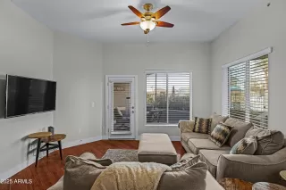 Photo #6: 6802433 Listing 