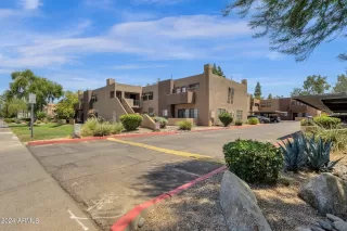 Photo #3: 6802583 Listing