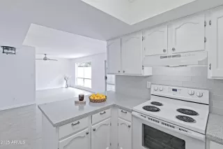 Photo #4: 6802701 Listing 