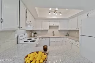 Photo #5: 6802701 Listing 