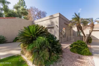 Photo #2: 6802838 Listing