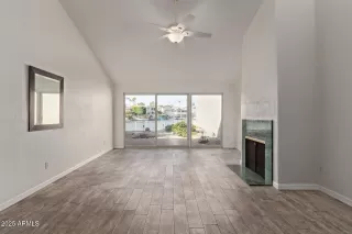 Photo #5: 6802838 Listing