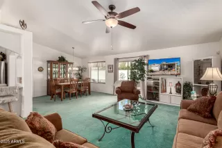 Photo #5: 6802928 Listing 