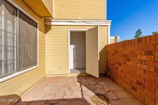 Photo #6: 6803559 Listing