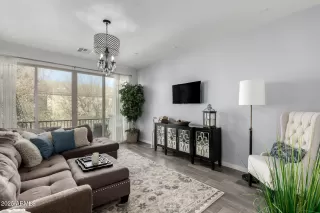 Photo #2: 6803736 Listing 