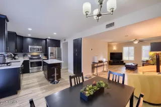 Photo #3: 6803874 Listing