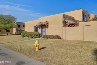 Photo #2: 6803906 Listing