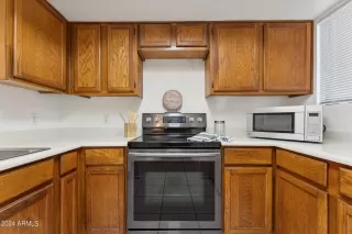 Photo #4: 6804198 Listing 