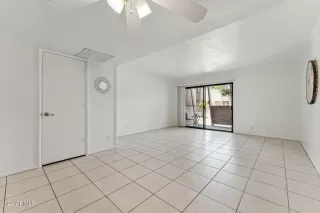 Photo #6: 6804198 Listing 