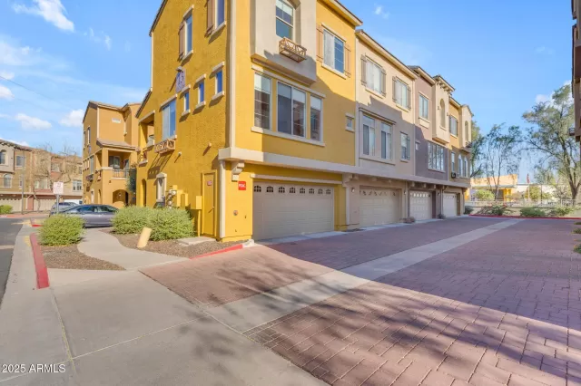 MLS: 6804377 Condo For Sale