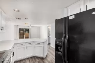 Photo #3: 6805167 Listing