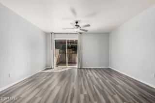 Photo #5: 6805167 Listing