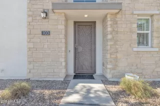 Photo #2: 6805285 Listing 