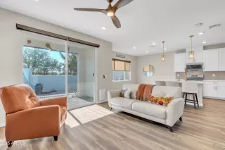 Photo #3: 6805285 Listing 