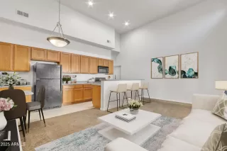 Photo #1: 6805466 Listing