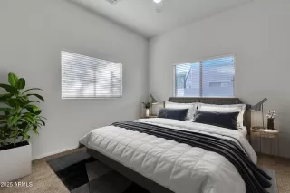 Photo #5: 6805466 Listing