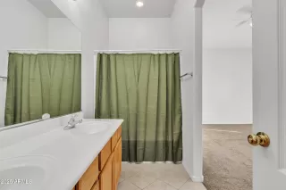 Photo #6: 6805466 Listing