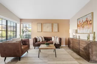 Photo #2: 6805703 Listing 