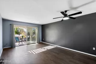 Photo #5: 6805756 Listing